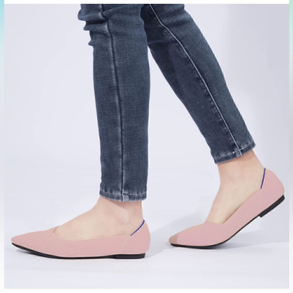 Briefola Women’s Light Pink Textured Knot Pointed Toe Slip On Flats